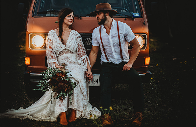 Wedding couple dressed in vintage clothes